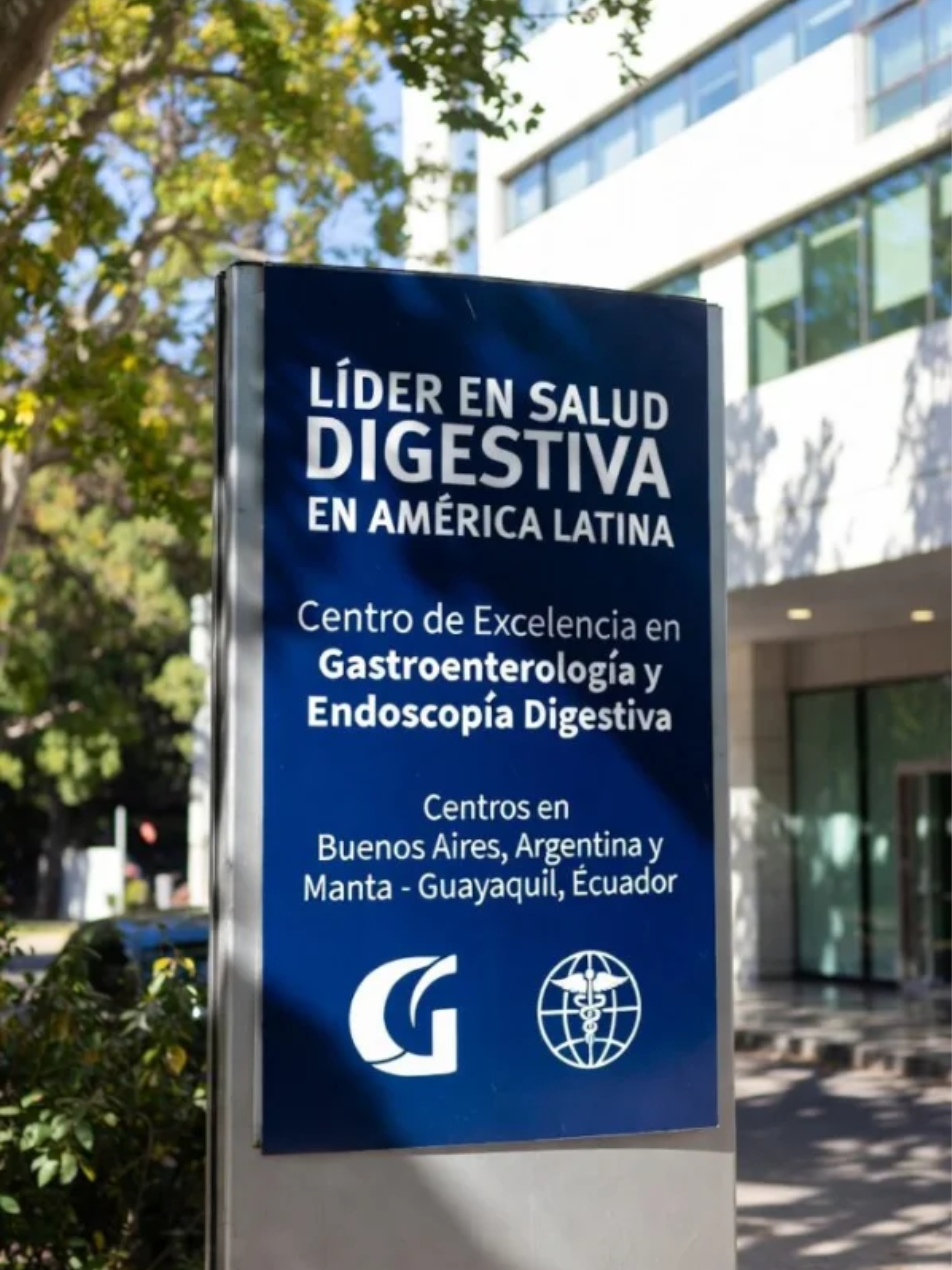 Dr. Erick Cedeño V., gastroenterólogo y endoscopista en Manta y Guayaquil