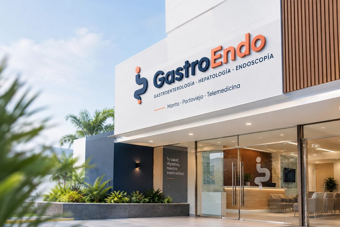 Fachada del centro GastroEndo en Manta
